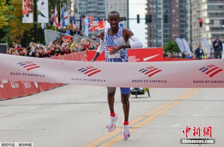 改写马拉松历史的他离开了这个世界：基普图姆