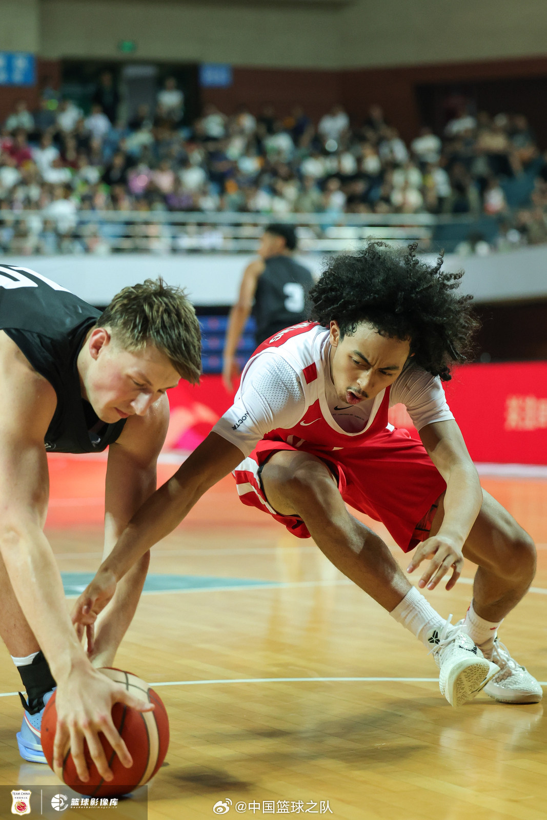 中国U19男篮新疆伊宁大胜新西兰 四连胜助备战